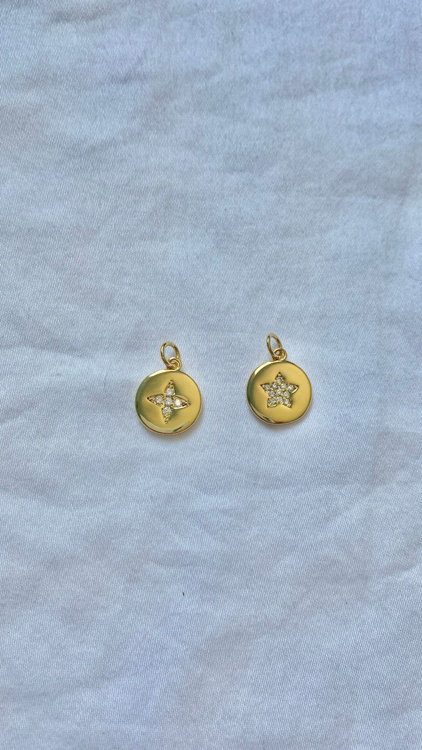 charm rond + étoile / trèfle strass