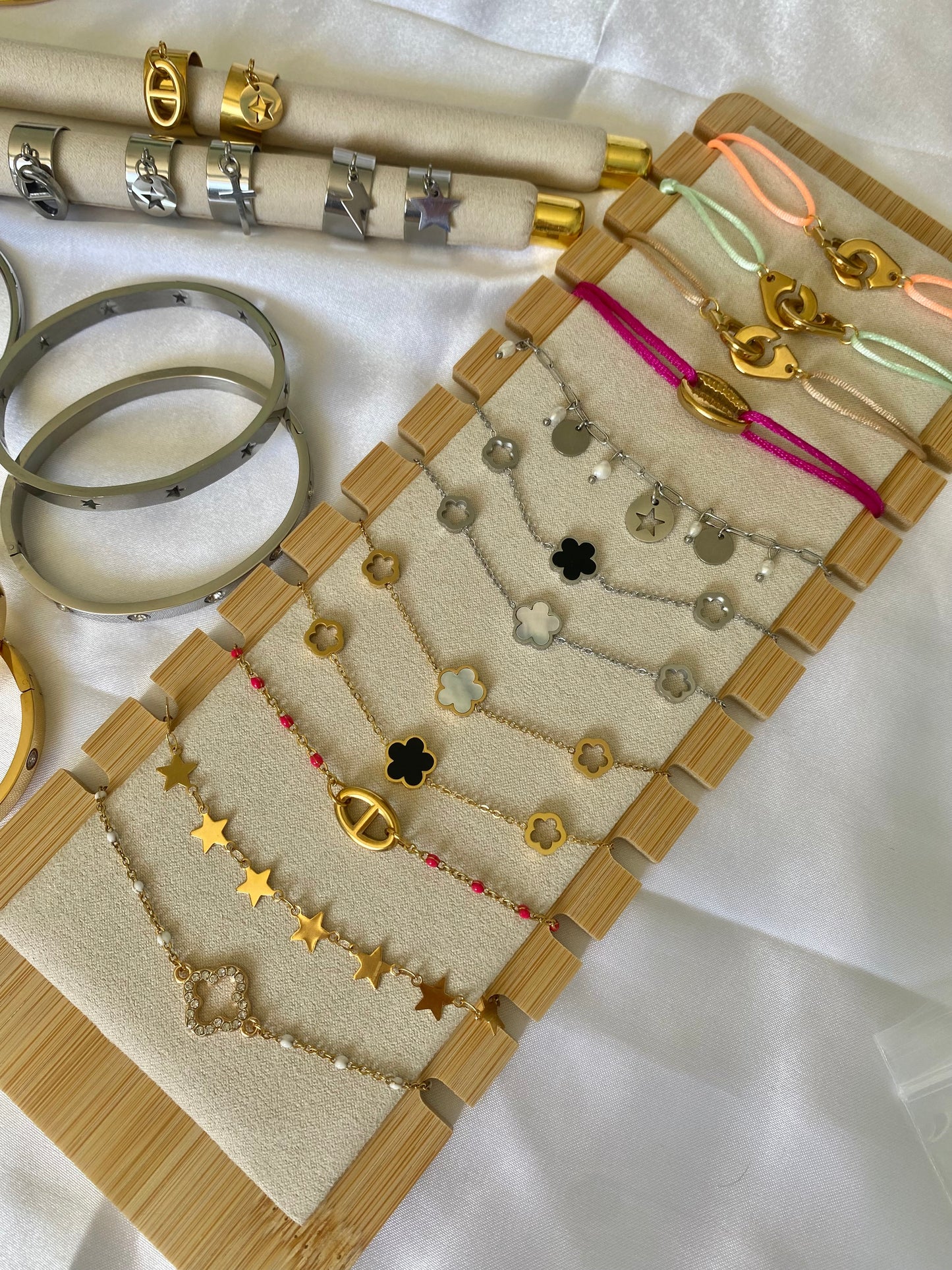 bracelet trèfle en acier inoxydable ajustable