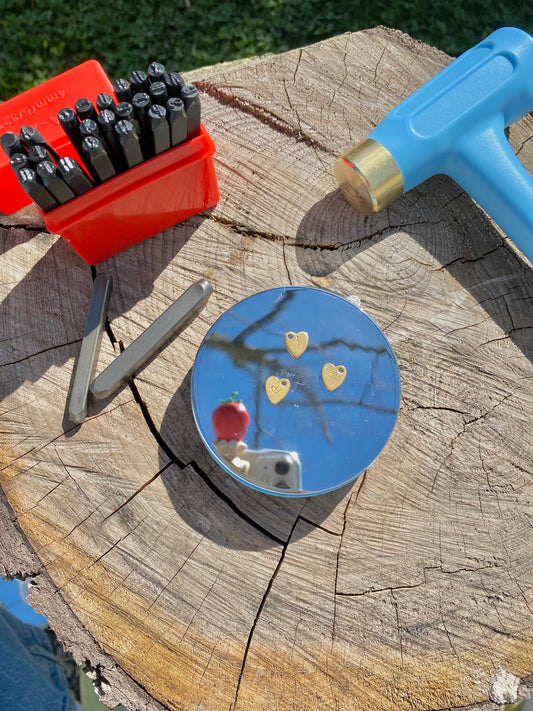 charm cœur gravé doré